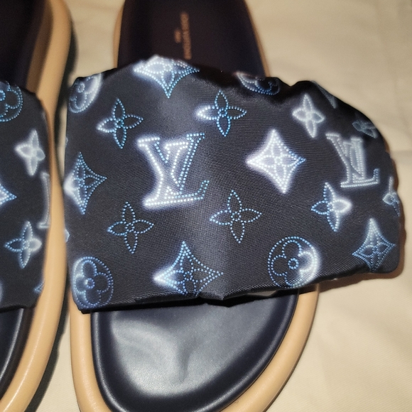 Louis Vuitton By the Pool Sandal Monogram Black Blue Rubber Outsole 39=9US Mule - Picture 4 of 17
